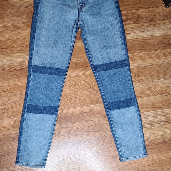 J Brand High Rise Crop Jeans - Size 27 - Picture 5 of 5